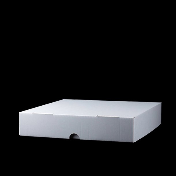 Kvadrat boks 45x45x8 cm.