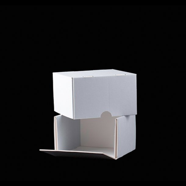 Kvadrat boks m. flap 15x15x10 cm.