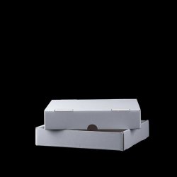 Kvadrat boks 25x25x5 cm.