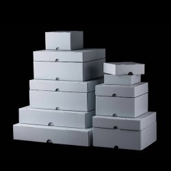 Kvadrat boks 30x30x10 cm.