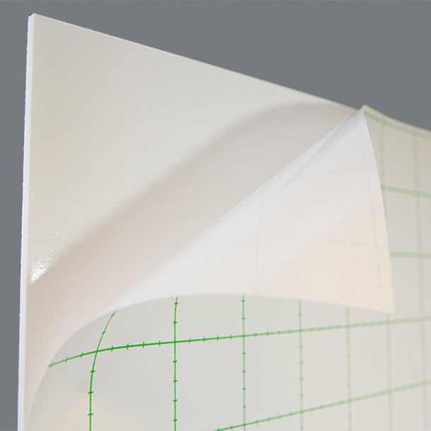 Foamboard 5 mm.  70 x 100 cm hvid (25 ark) selvklbende