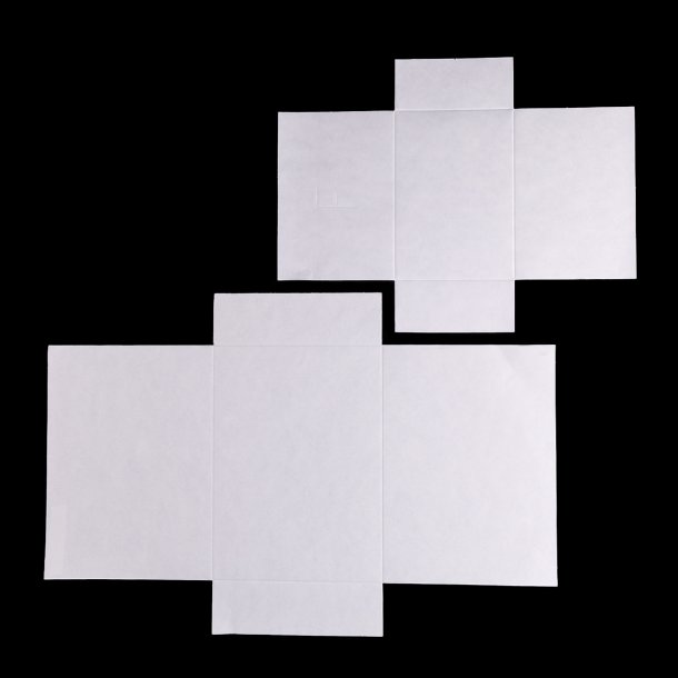 Foldekuvert 24 x 30,5 cm.