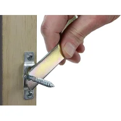 Sikkerhedsngle til tyverisikrings ophng 