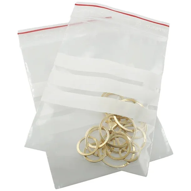 Zipper bag with writing area 15 x 20 cm.